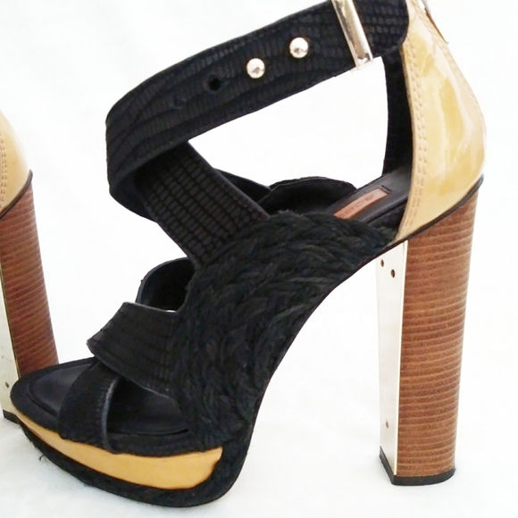 BCBG MAX AZRIA Fritz Open toe High Heels - Picture 3 of 7